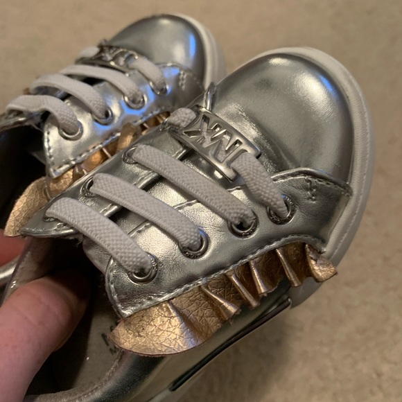 Michael Kors metallic toddler shoes - Picture 2 of 4